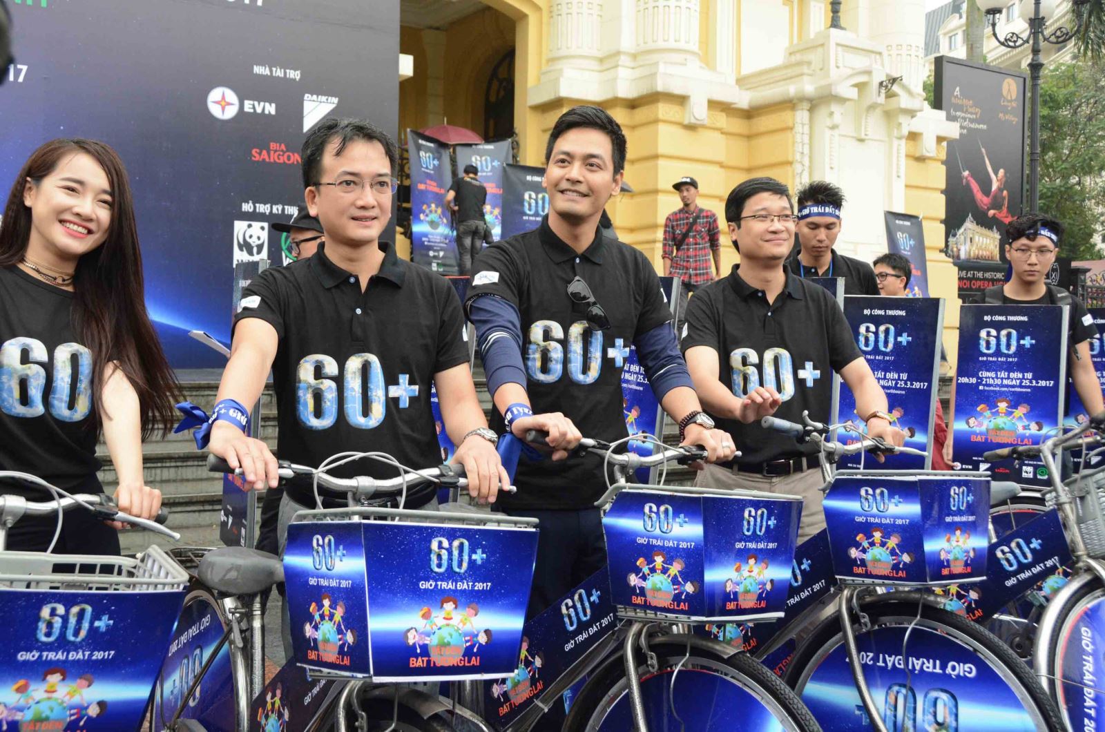 Ngành[-]điện[-]tổ[-]chức[-]đi[-]bộ,[-]đạp[-]xe[-]hưởng[-]ứng[-]Giờ[-]Trái[-]đất[-]2018[-]